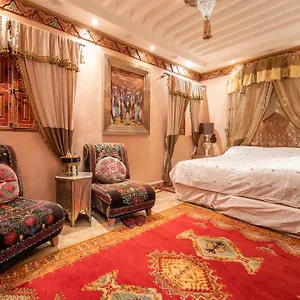 4* Marockansk riad Hikaya
